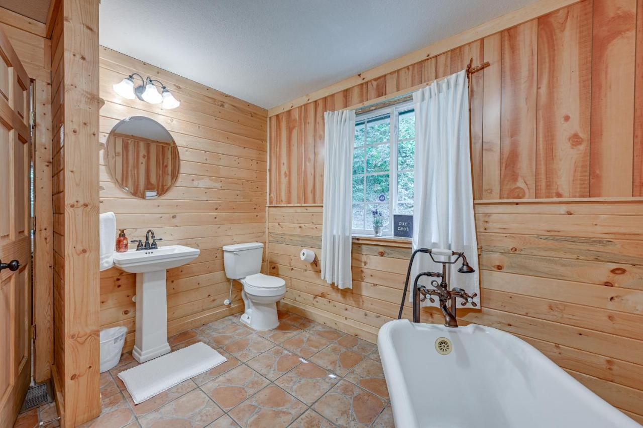 Smoky Mountain Cabin With Camping Area And Fire Pit! Whittier Luaran gambar
