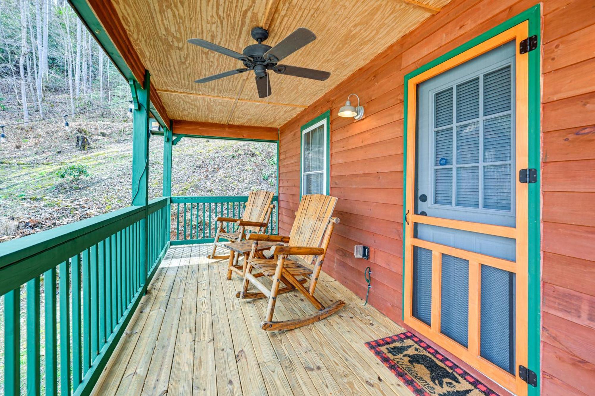 Smoky Mountain Cabin With Camping Area And Fire Pit! Whittier Luaran gambar
